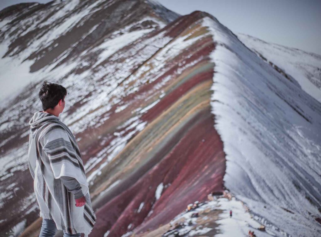 Unveiling Nature´s canvas, a guided hike to the rainbow mountain